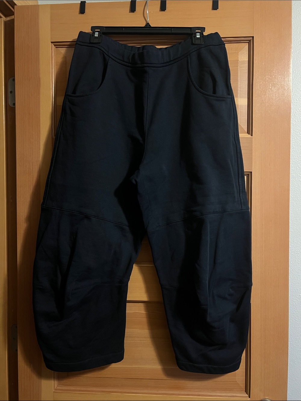 Women’s Roucha Penn Sweatpants- dark navy barrel pant’s Size medium short